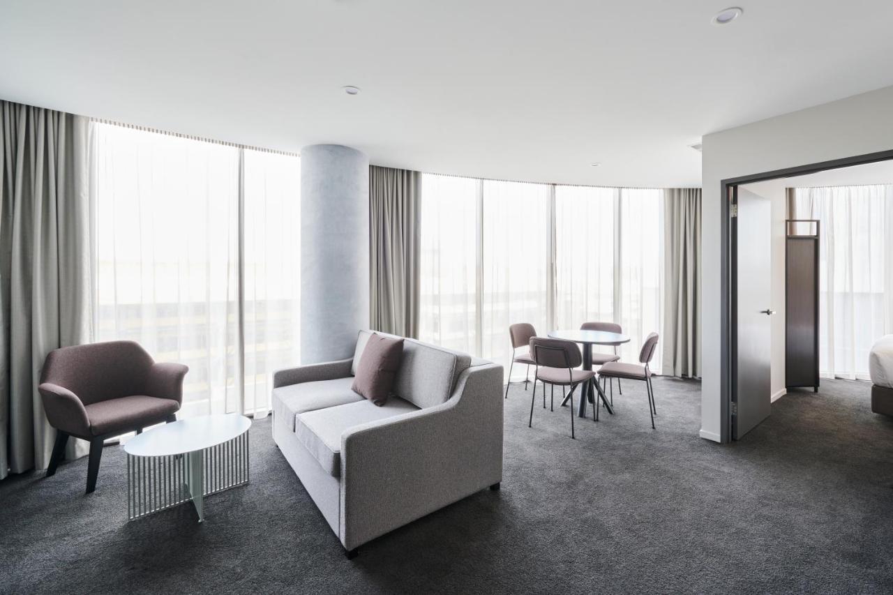 อะดอเบ เบลคอนเนน Hotel แคนเบอร์รา ภายนอก รูปภาพ