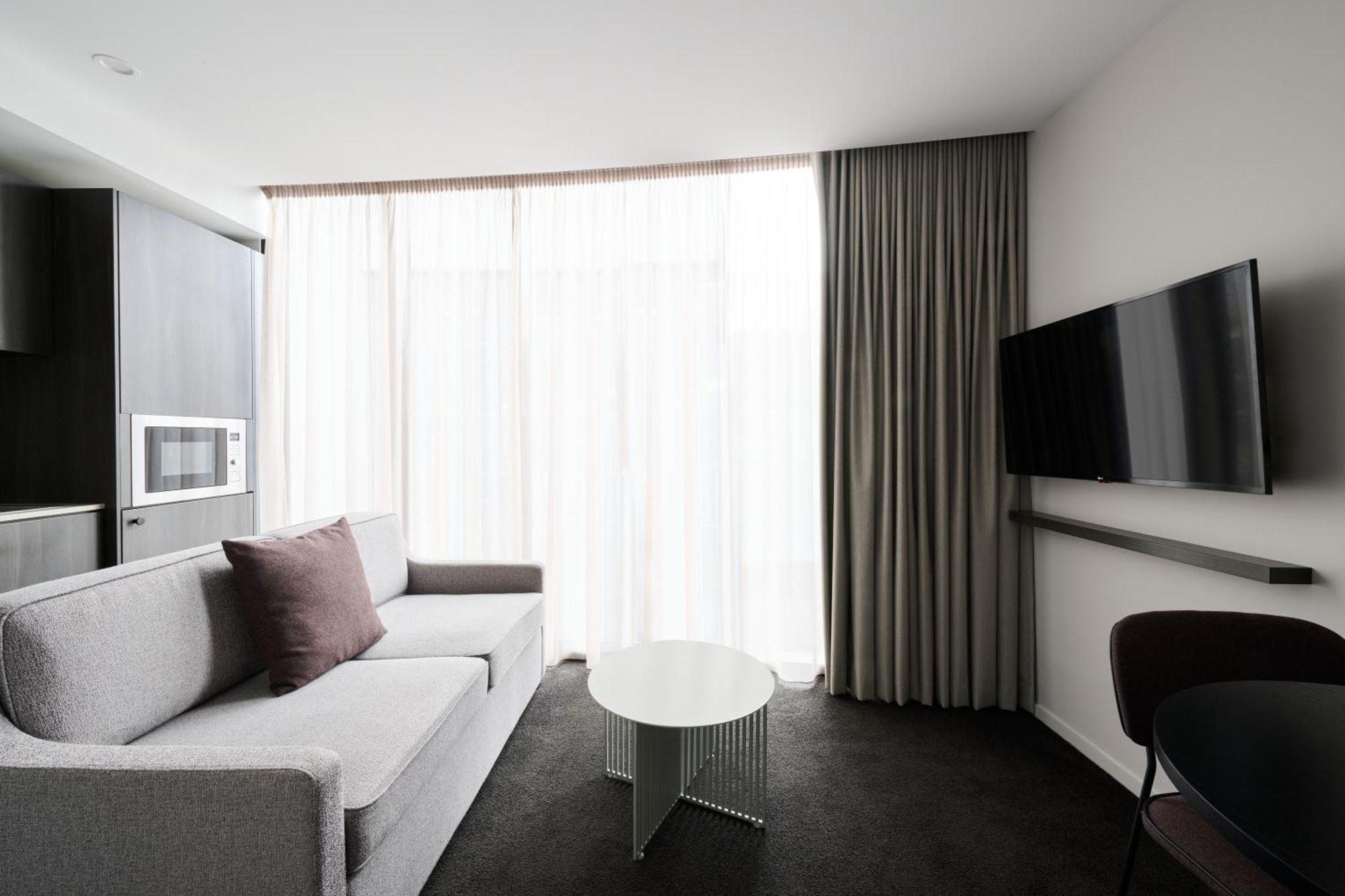 อะดอเบ เบลคอนเนน Hotel แคนเบอร์รา ภายนอก รูปภาพ